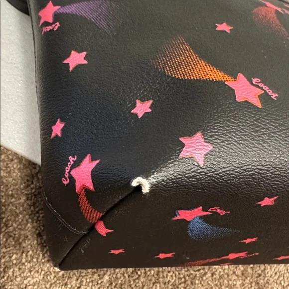 Coach Gallery Tote Bag with Disco Star Print - Picture 10 of 16